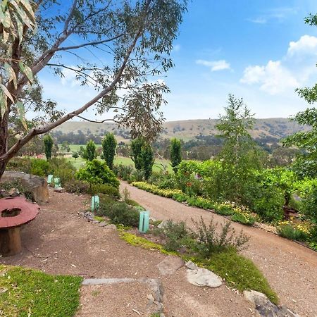 Strawbale Cottage - Wingspread Garden Strath Creek Esterno foto